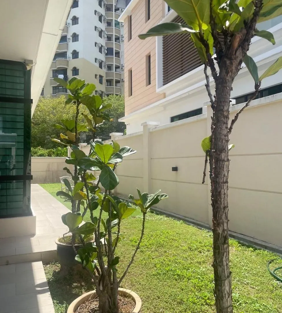Luxury 5Br Stay Walk To Beach & Night Market Fun Batu Ferringhi Villa